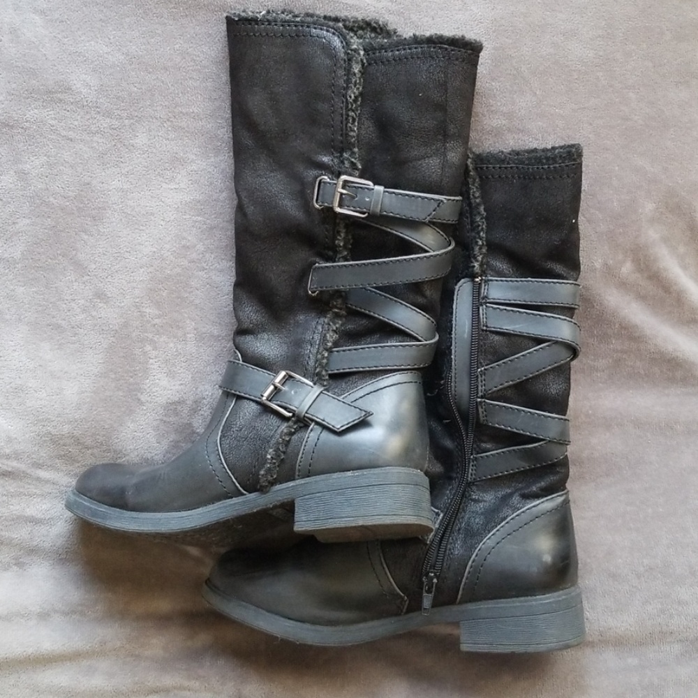 Report womens boots 6.5